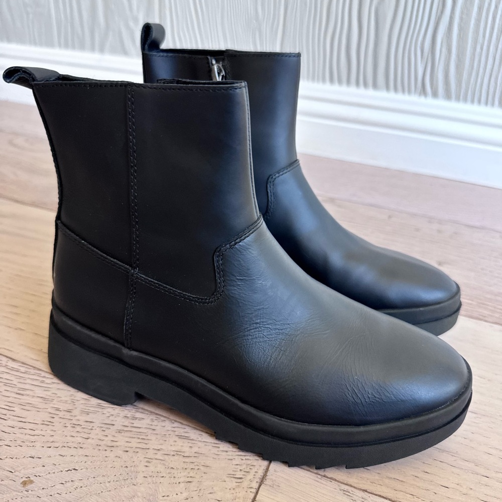 New Eileen Fisher Floyd Waterproof Leather Bootie Sz: 7.5 Black